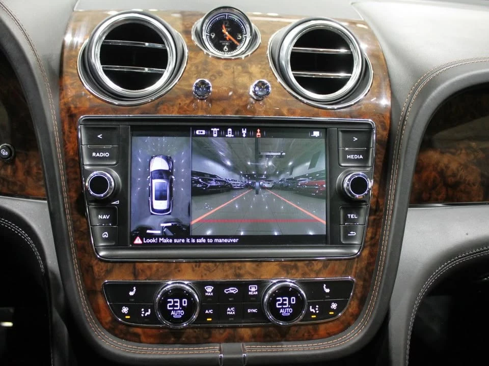 2020 Bentley Bentayga - Image 6 of 12