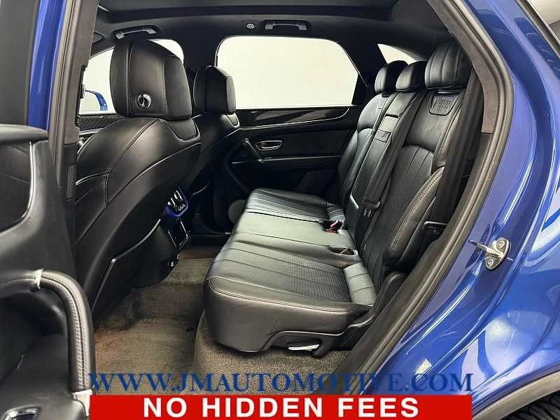 2020 Bentley Bentayga - Image 15 of 20