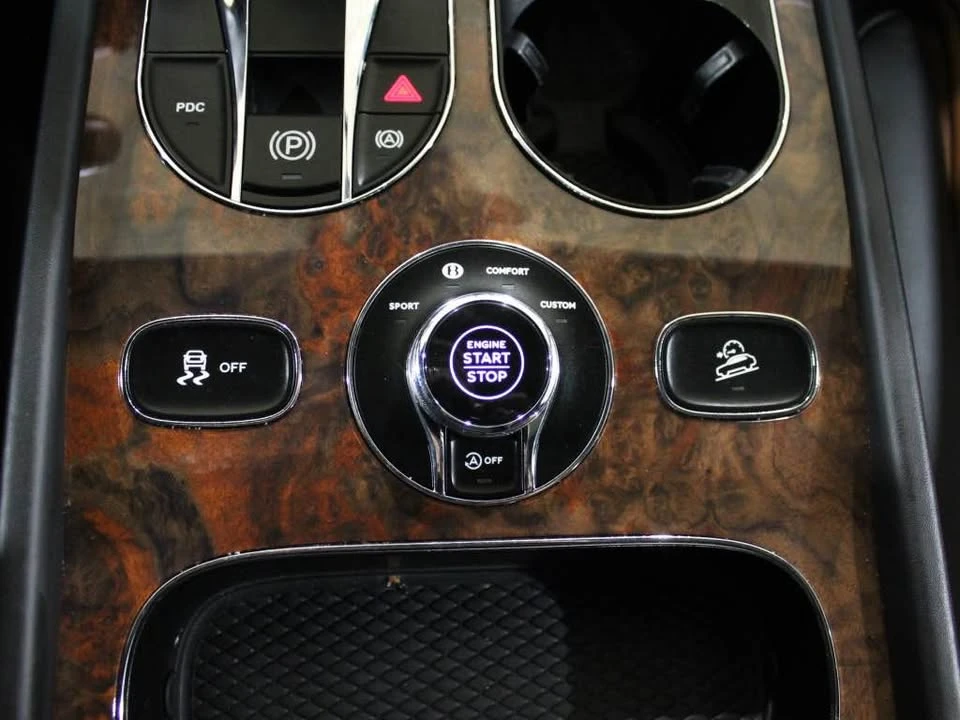 2020 Bentley Bentayga - Image 16 of 20