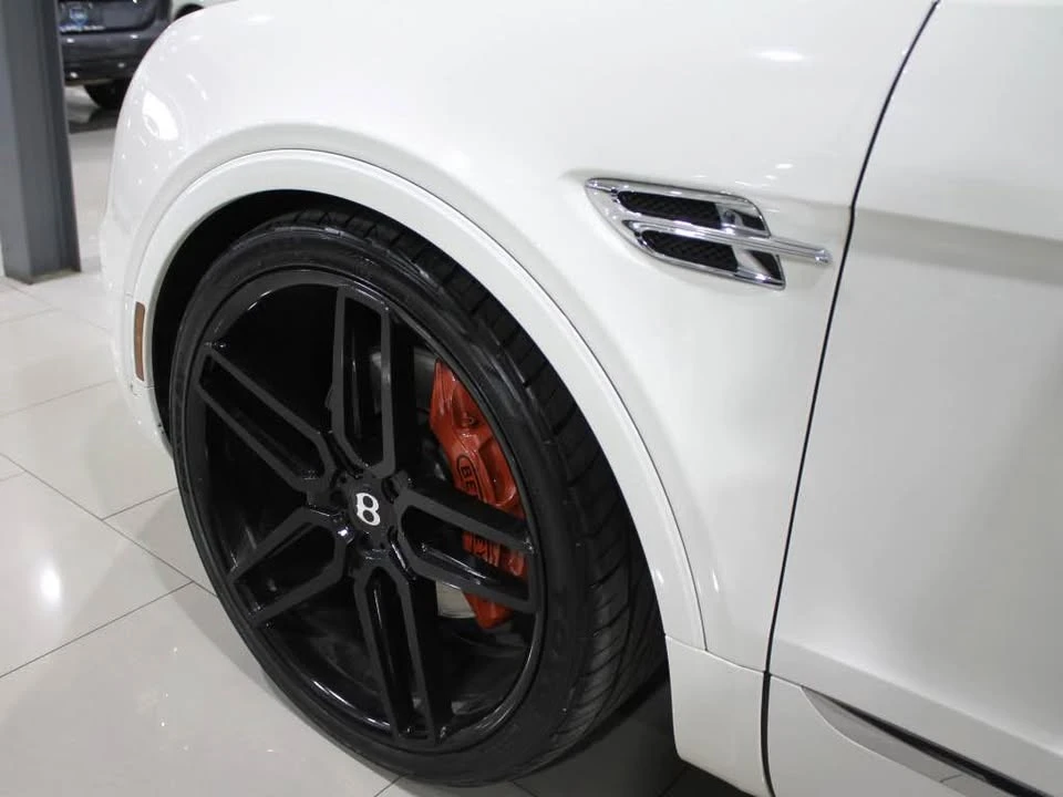 2020 Bentley Bentayga - Image 8 of 20