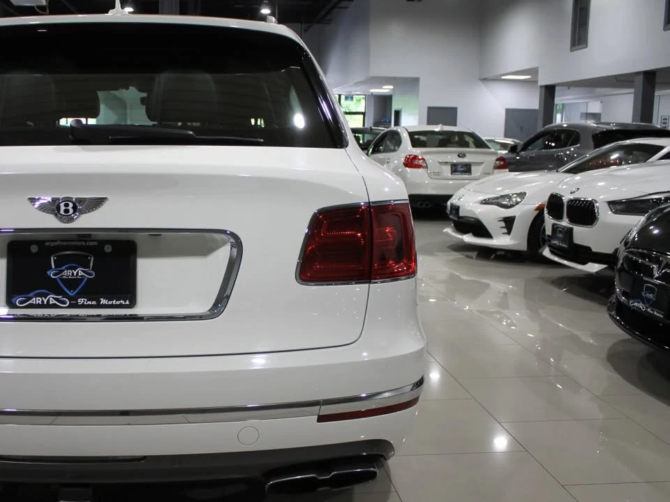 2020 Bentley Bentayga - Image 13 of 15
