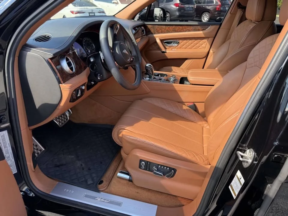 2020 Bentley Bentayga - Image 10 of 15