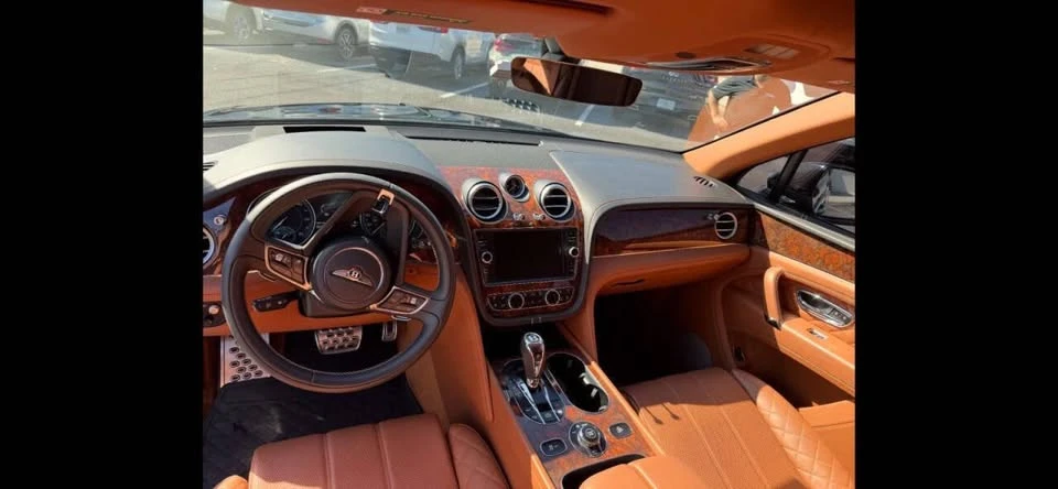 2020 Bentley Bentayga - Image 3 of 15