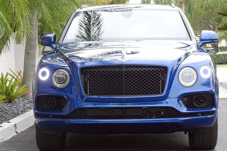 2020 Bentley Bentayga - Image 2 of 6