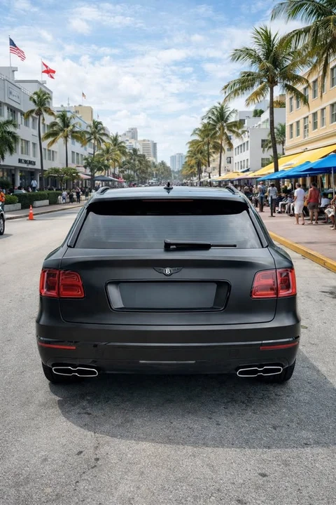 2020 Bentley Bentayga - Image 8 of 8