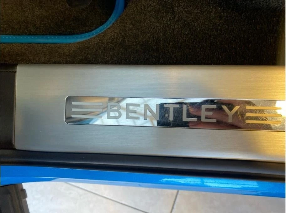 2020 Bentley Bentayga - Image 10 of 18