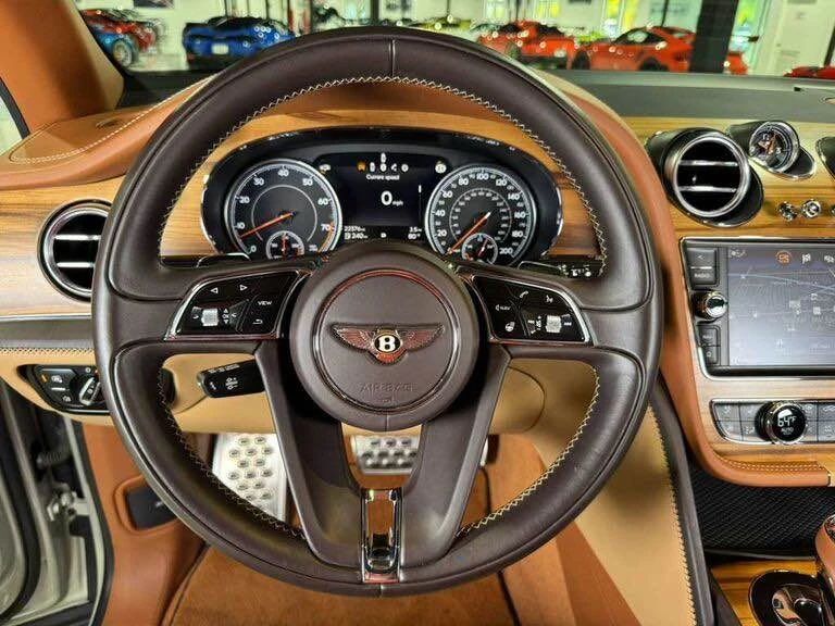 2020 Bentley Bentayga - Image 10 of 16