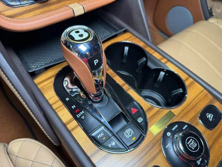 2020 Bentley Bentayga - Image 12 of 16
