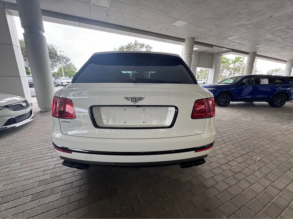 2020 Bentley Bentayga - Image 6 of 11
