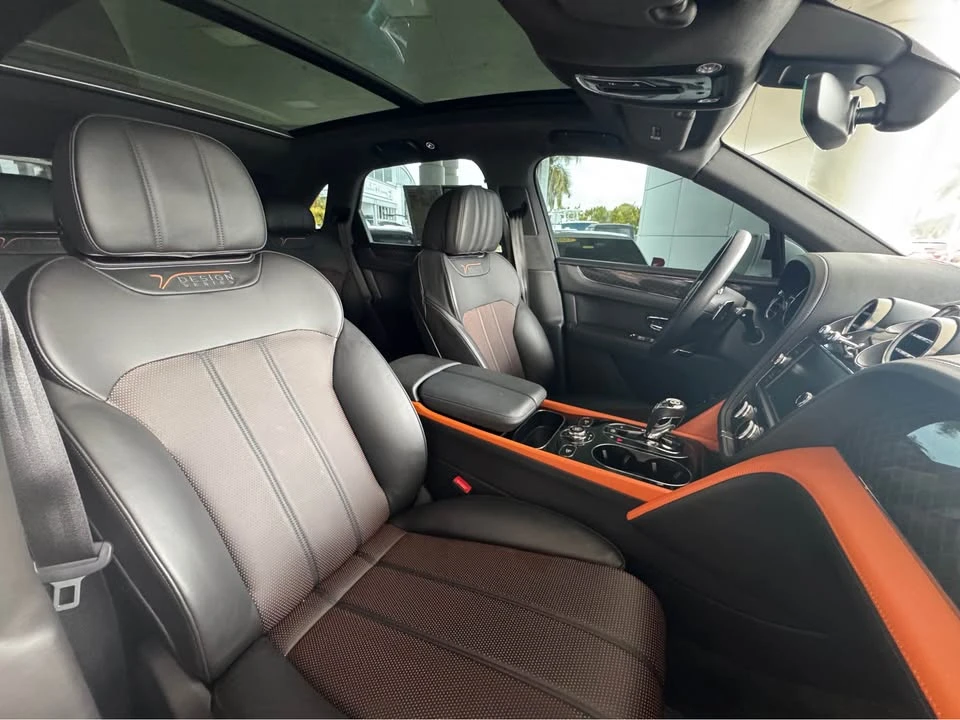 2020 Bentley Bentayga - Image 9 of 11
