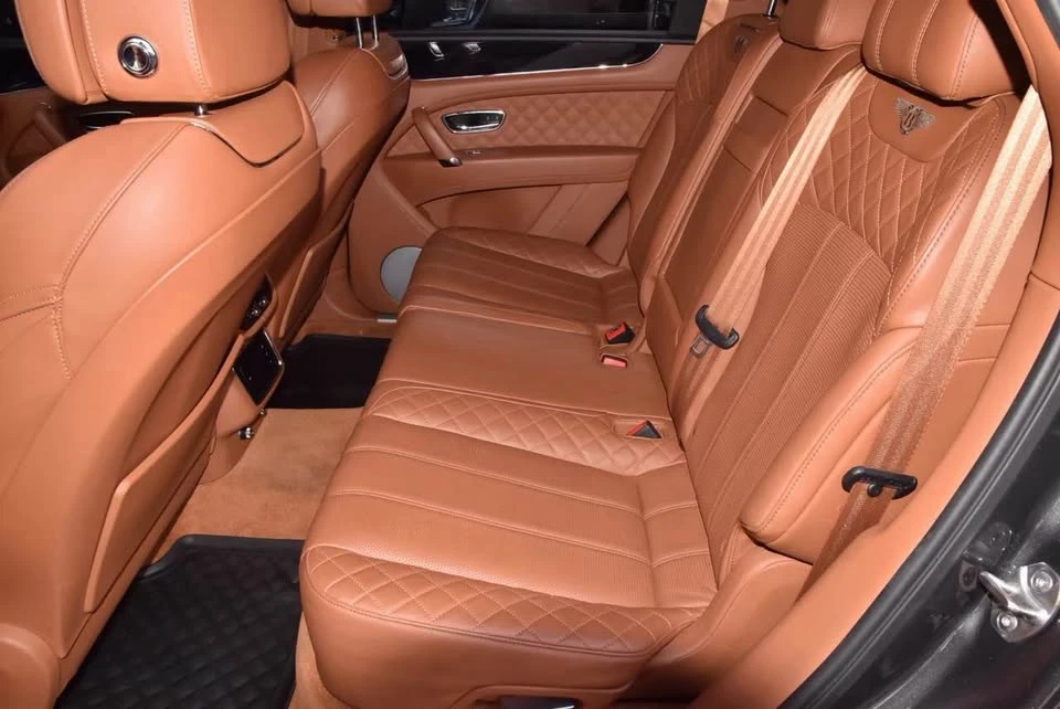 2020 Bentley Bentayga - Image 7 of 13
