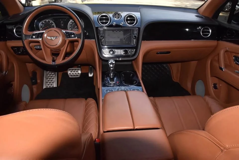 2020 Bentley Bentayga - Image 8 of 13