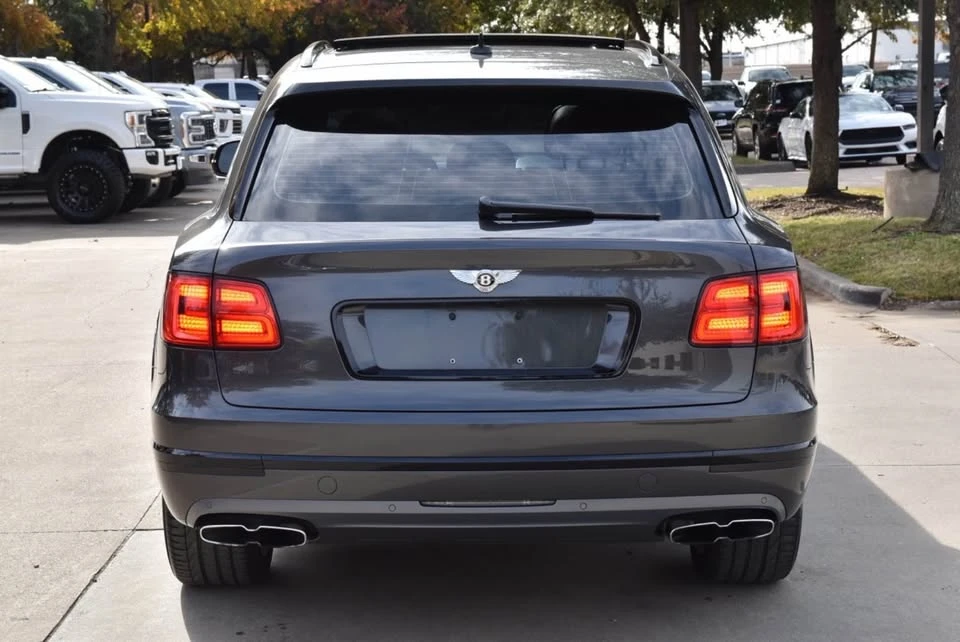 2020 Bentley Bentayga - Image 6 of 18