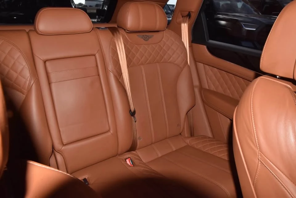 2020 Bentley Bentayga - Image 10 of 18