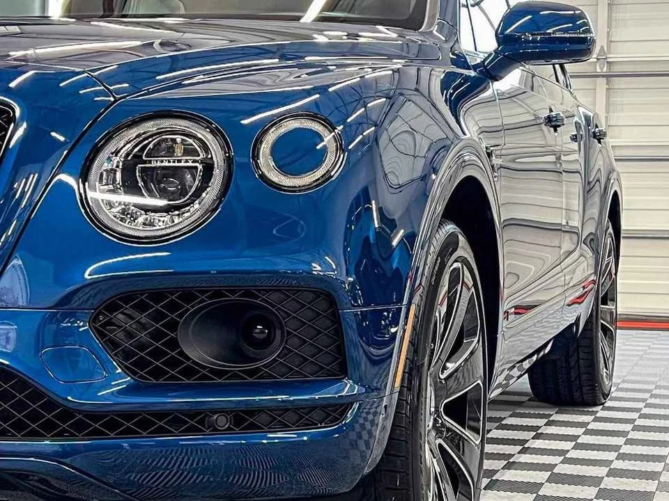 2020 Bentley Bentayga - Image 2 of 6