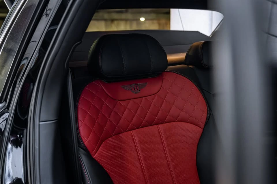 2020 Bentley Bentayga - Image 12 of 19