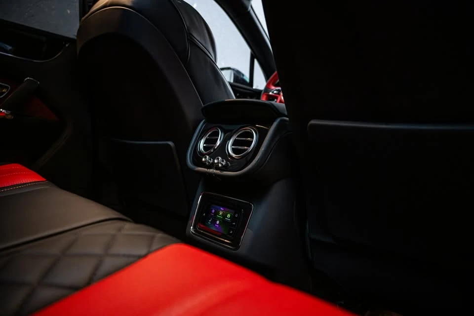 2020 Bentley Bentayga - Image 11 of 19