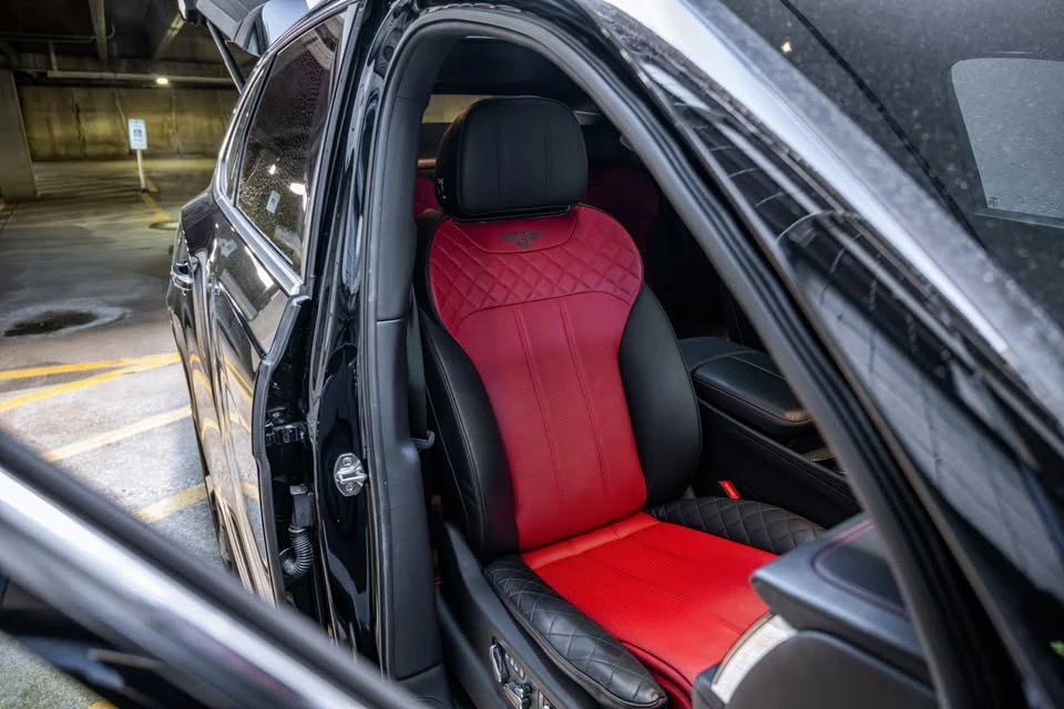 2020 Bentley Bentayga - Image 13 of 19