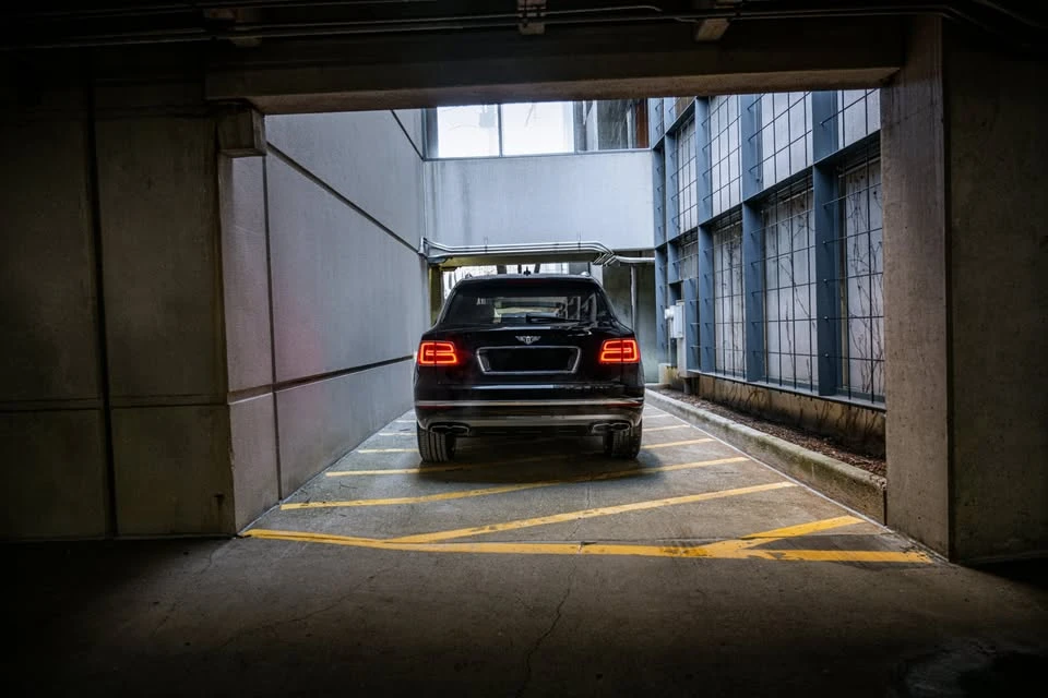 2020 Bentley Bentayga - Image 4 of 19