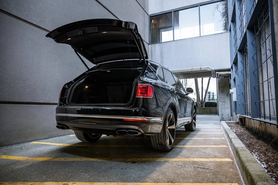 2020 Bentley Bentayga - Image 14 of 19