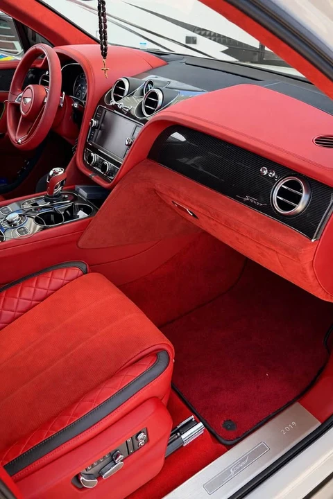 2020 Bentley Bentayga - Image 8 of 9