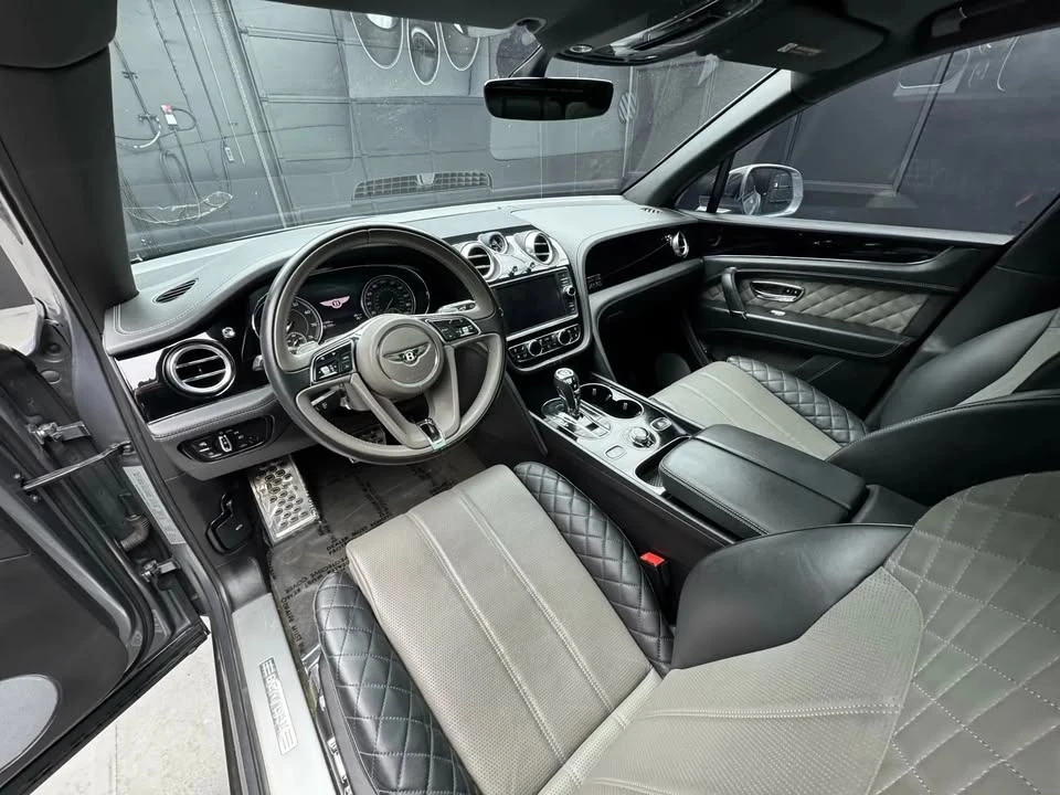2020 Bentley Bentayga - Image 5 of 20