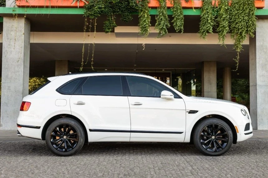 2020 Bentley Bentayga - Image 11 of 11