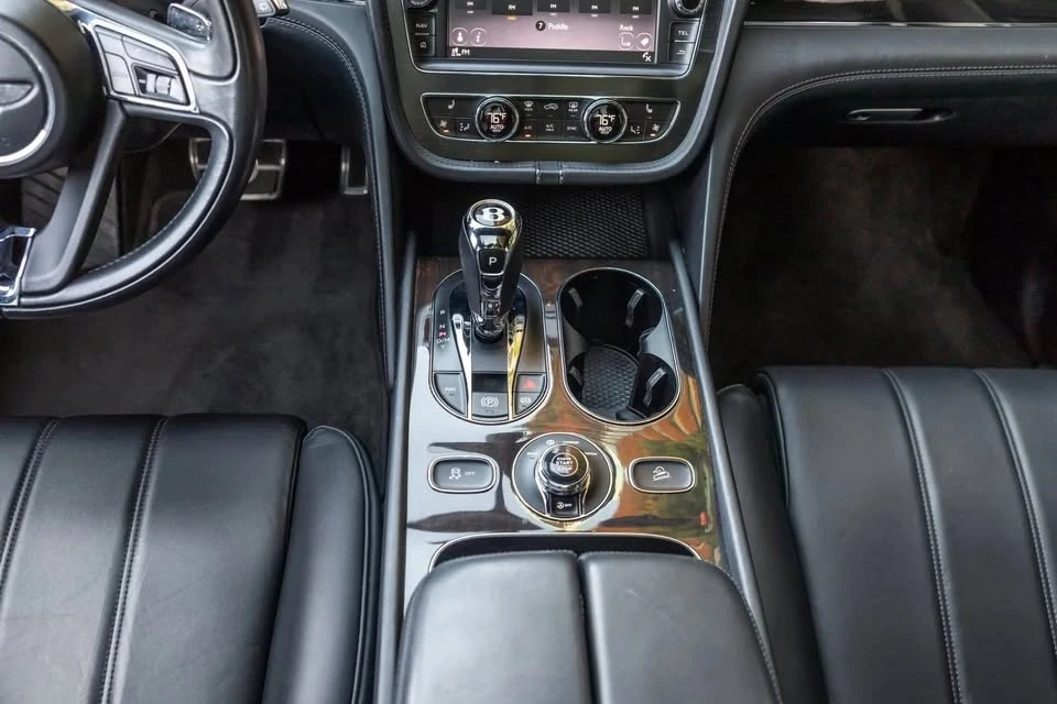 2020 Bentley Bentayga - Image 7 of 10