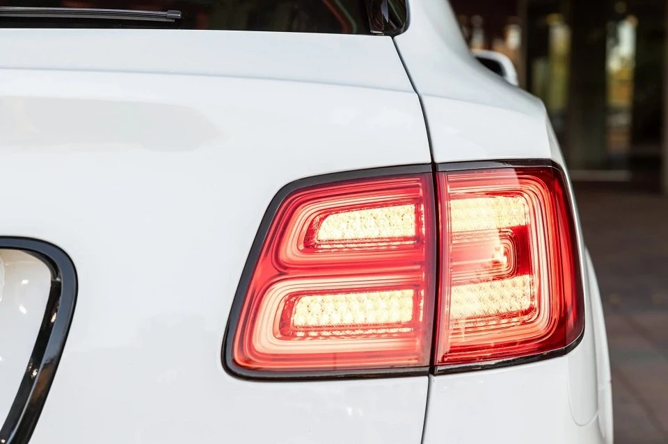 2020 Bentley Bentayga - Image 6 of 11