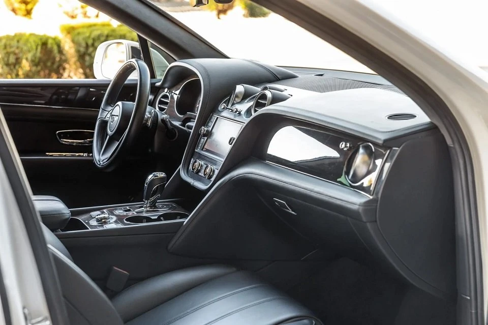 2020 Bentley Bentayga - Image 9 of 11