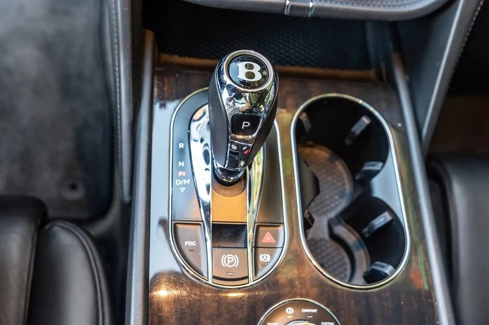 2020 Bentley Bentayga - Image 8 of 11