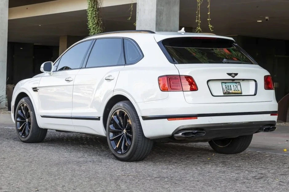 2020 Bentley Bentayga - Image 3 of 18