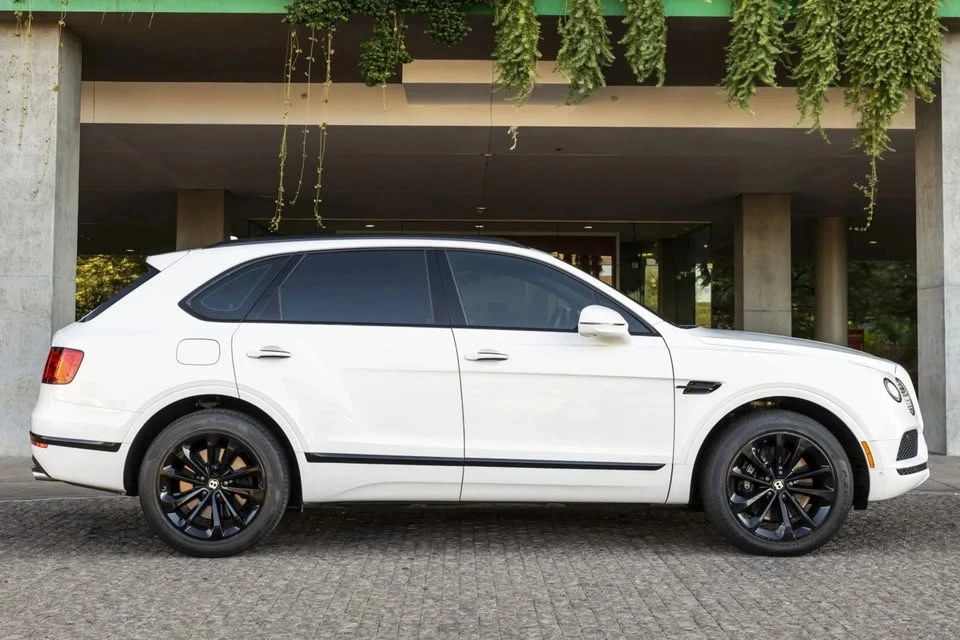 2020 Bentley Bentayga - Image 5 of 18