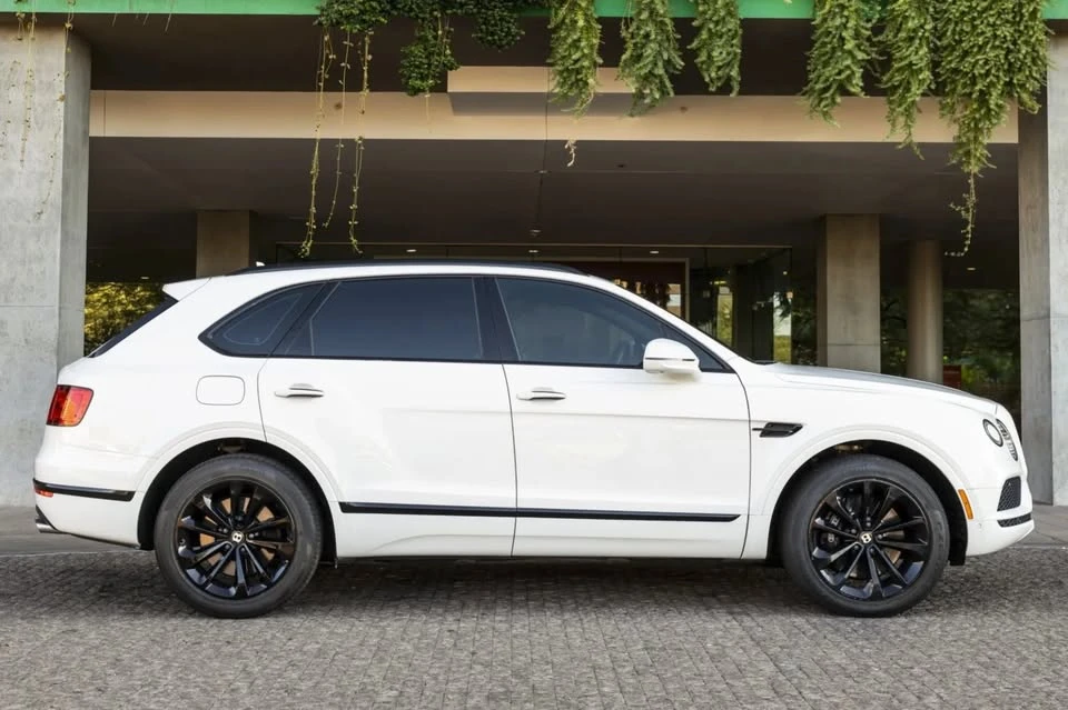 2020 Bentley Bentayga - Image 6 of 18
