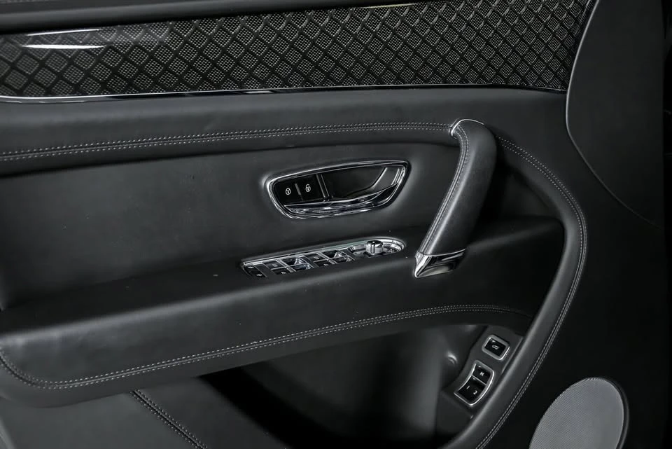 2020 Bentley Bentayga - Image 16 of 19