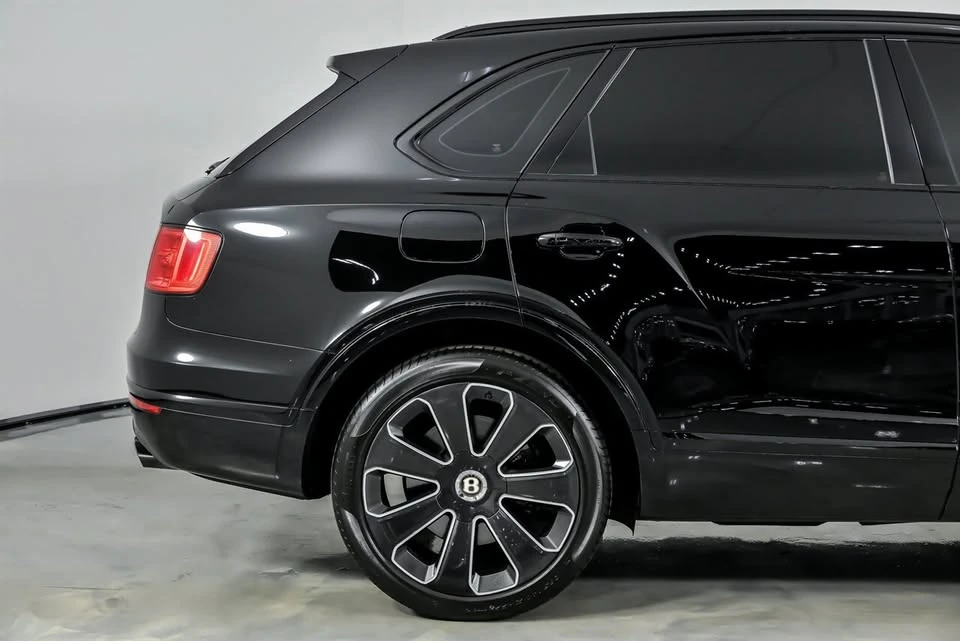 2020 Bentley Bentayga - Image 11 of 19