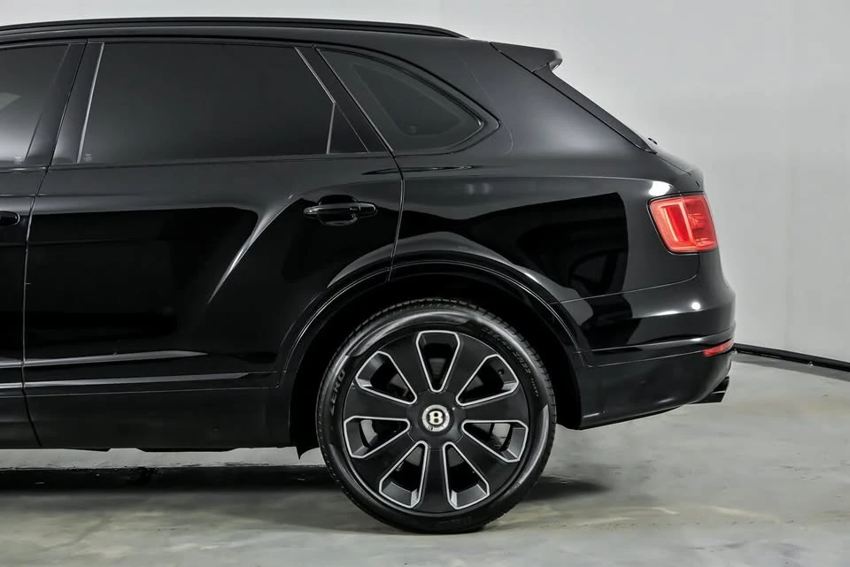 2020 Bentley Bentayga - Image 7 of 19