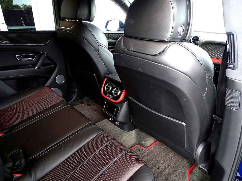 2020 Bentley Bentayga - Image 8 of 10