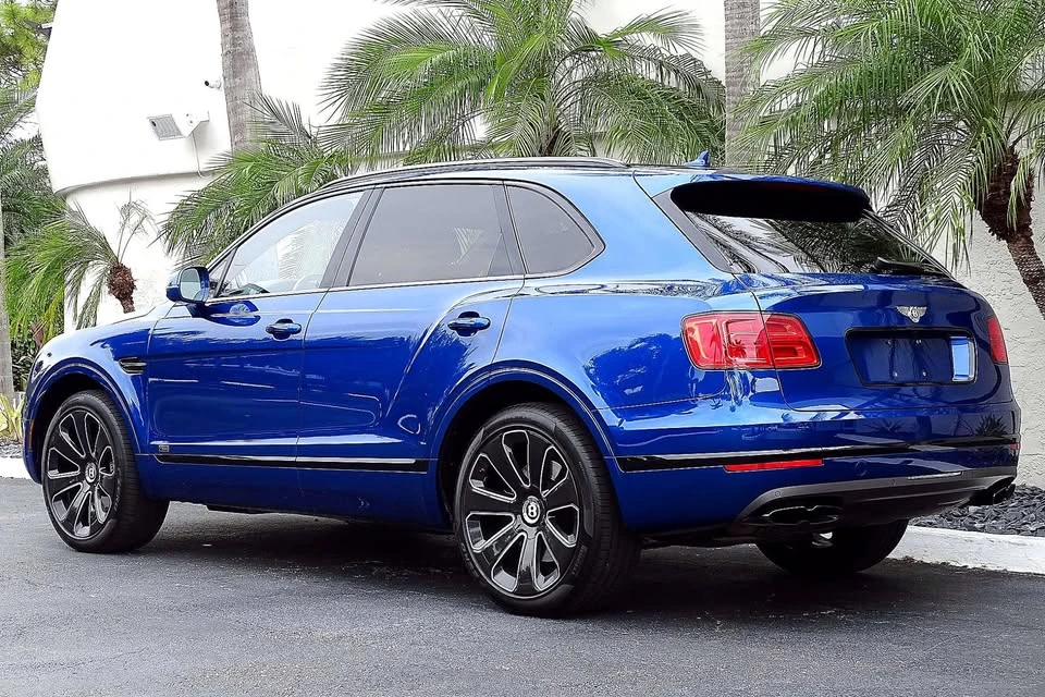 2020 Bentley Bentayga - Image 3 of 10