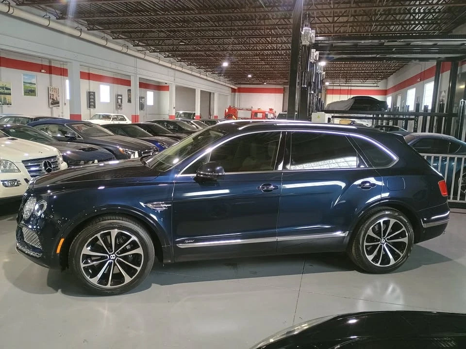 2020 Bentley Bentayga - Image 2 of 19