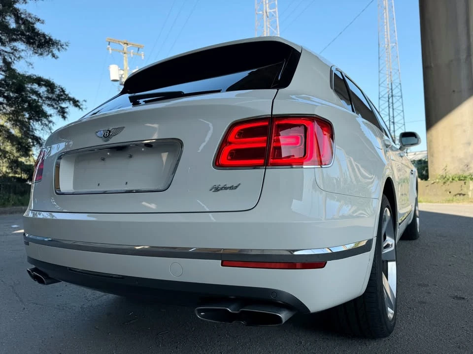 2020 Bentley Bentayga - Image 8 of 11