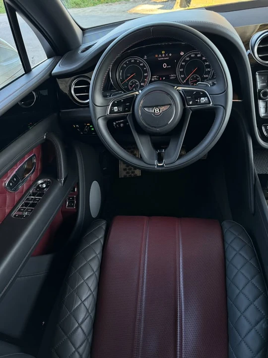 2020 Bentley Bentayga - Image 6 of 11