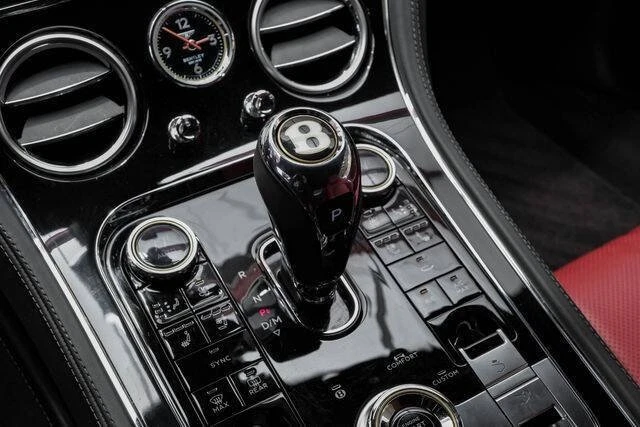 2020 Bentley Bentayga - Image 5 of 19