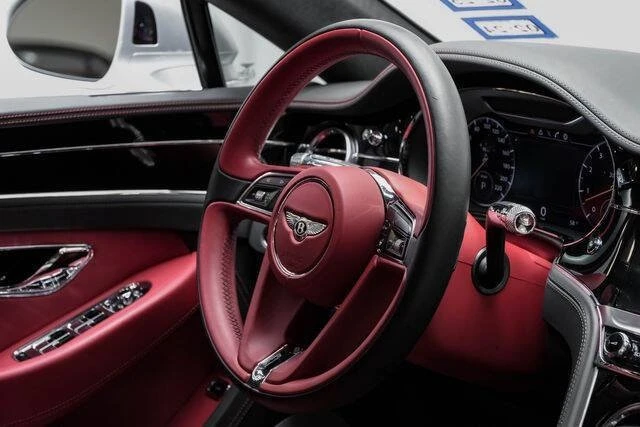 2020 Bentley Bentayga - Image 8 of 19