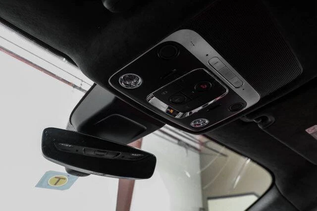 2020 Bentley Bentayga - Image 6 of 19