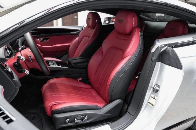 2020 Bentley Bentayga - Image 13 of 19
