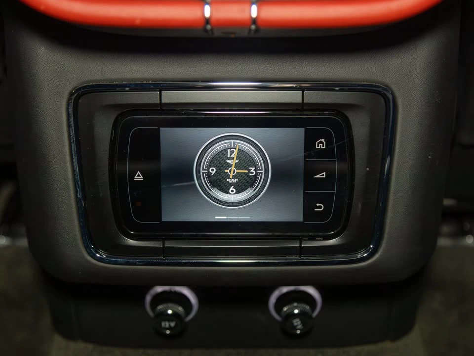 2020 Bentley Bentayga - Image 14 of 17