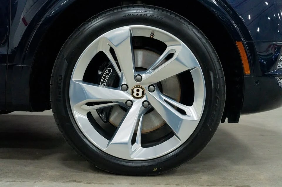 2020 Bentley Bentayga - Image 12 of 18