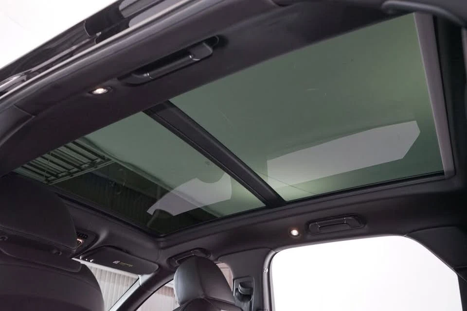 2020 Bentley Bentayga - Image 18 of 20