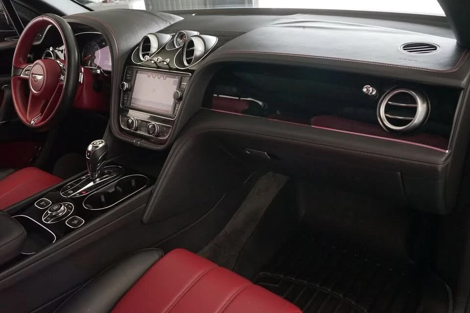 2020 Bentley Bentayga - Image 10 of 20